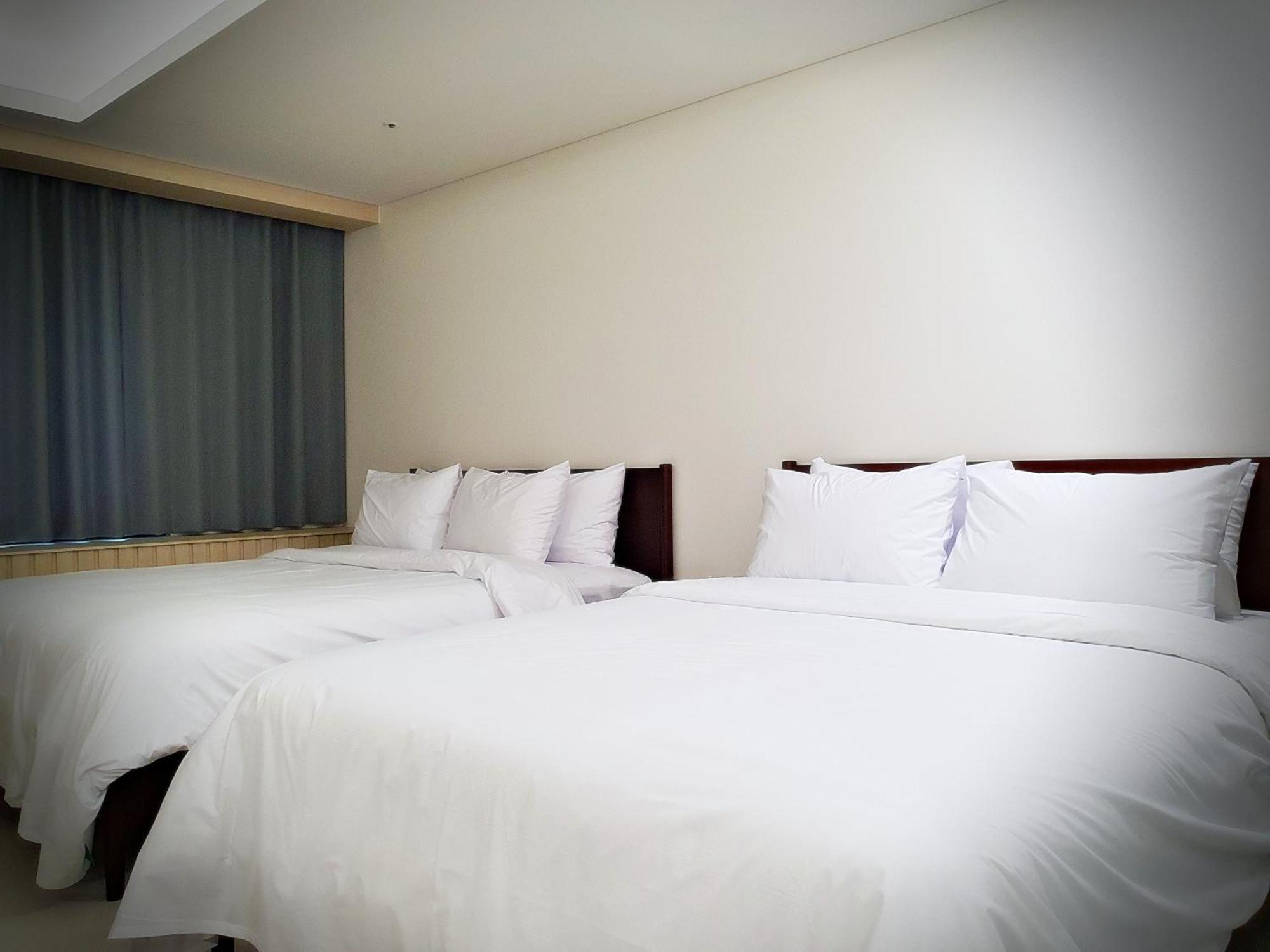 Bluebird Hotel Inczhon Zewnętrze zdjęcie