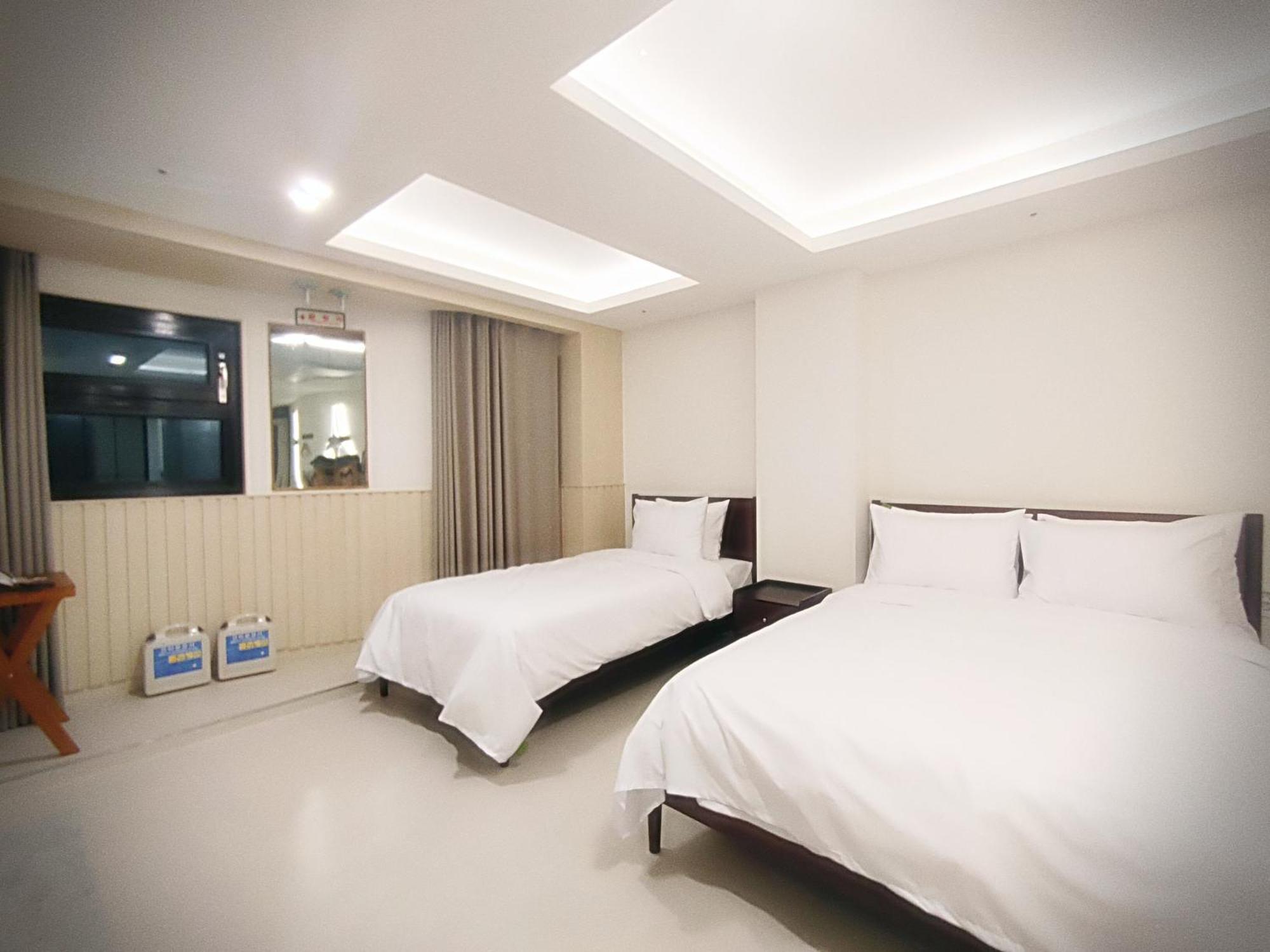 Bluebird Hotel Inczhon Zewnętrze zdjęcie