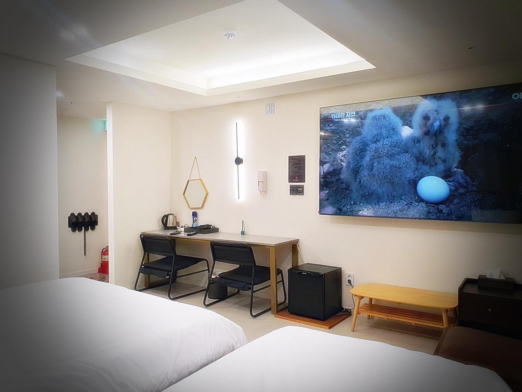 Bluebird Hotel Inczhon Zewnętrze zdjęcie